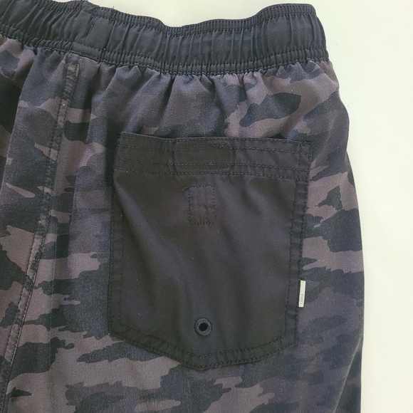 Vuori Kore Short Mens Small Black Watercolor Camo Lined - Picture 8 of 10